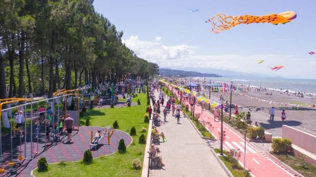 Hotel West House Kobuleti Zewnętrze zdjęcie